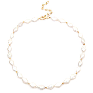 
            
                Load image into Gallery viewer, Everly | Freshwater Pearl Necklace
            
        